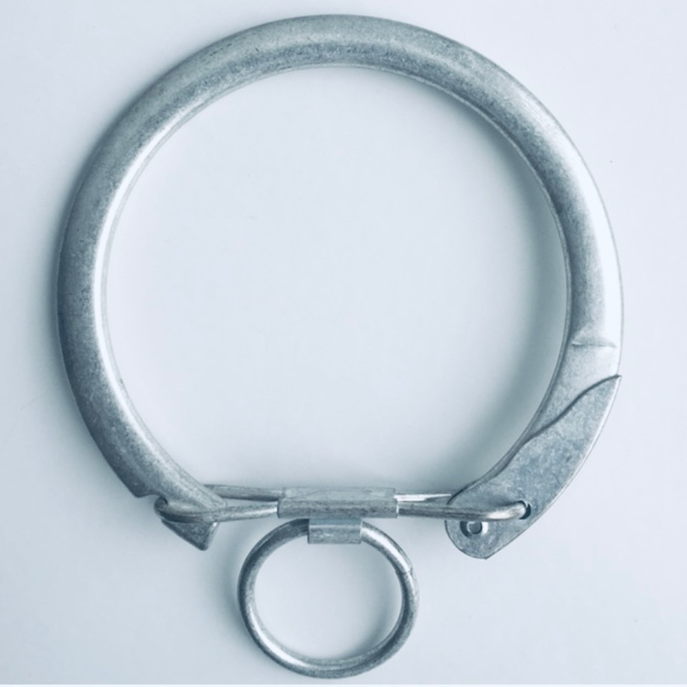 Maison Martin Margiela X H&M RARE Enlarged Key Ring Choker Necklace NIB NWOT - Picture 2 of 6